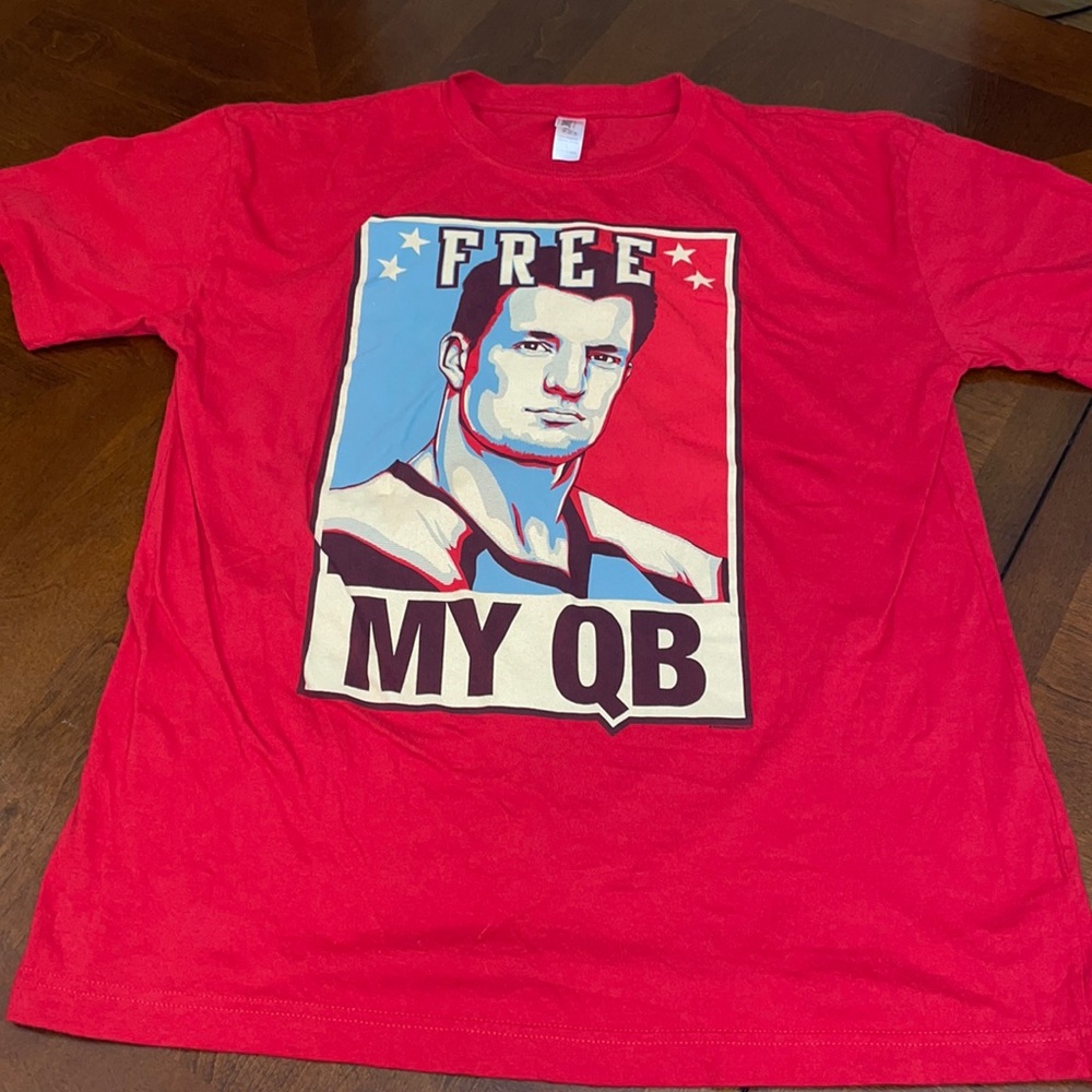 Free My Quarterback T-shirt, Mens L